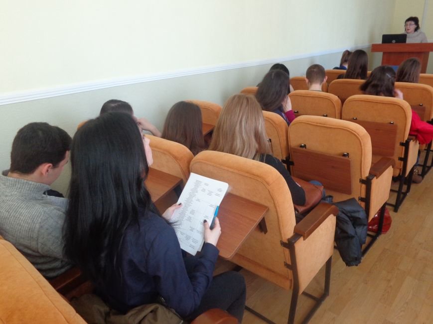 В ДонНТУ Красноармейска обсудили политику инвесторов и корпоративны... В ДонНТУ Красноармейска обсудили политику инвесторов и корпоративные перспективы (фото) - фото 7