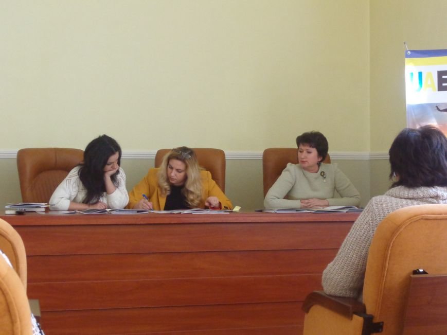 В ДонНТУ Красноармейска обсудили политику инвесторов и корпоративны... В ДонНТУ Красноармейска обсудили политику инвесторов и корпоративные перспективы (фото) - фото 12