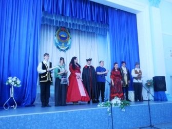 Библиотекари, курсанты, студенты и школьники представили пьесу Библиотекари, курсанты, студенты и школьники представили пьесу