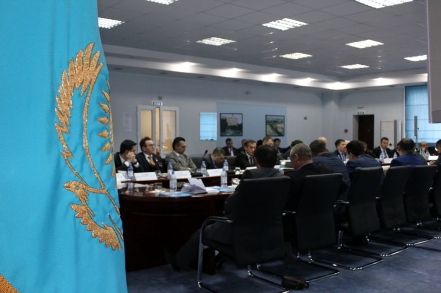 В морском порту Актау проходит рабочая встреча с представителями государственных органов Казахстана, Турции и Азербайджана по обсуждению вопросов упрощения таможенного администрирования (фото) - фото 1 В морском порту Актау проходит рабочая встреча с представителями государственных органов Казахстана, Турции и Азербайджана по обсуждению вопросов упрощения таможенного администрирования (фото) - фото 1