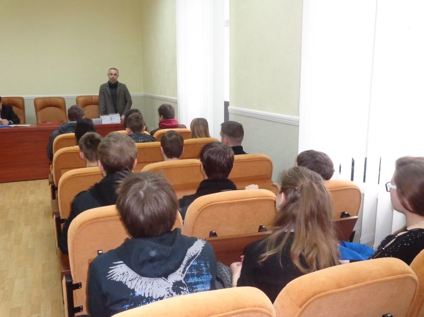 В ДонНТУ Красноармейска стартовала гуманитарная конференция, посвящ... В ДонНТУ Красноармейска стартовала гуманитарная конференция, посвященная феномену украинской интеллигенции (фото) - фото 4