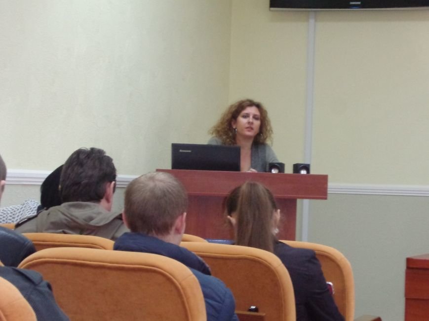 В ДонНТУ Красноармейска стартовала гуманитарная конференция, посвящ... В ДонНТУ Красноармейска стартовала гуманитарная конференция, посвященная феномену украинской интеллигенции (фото) - фото 9