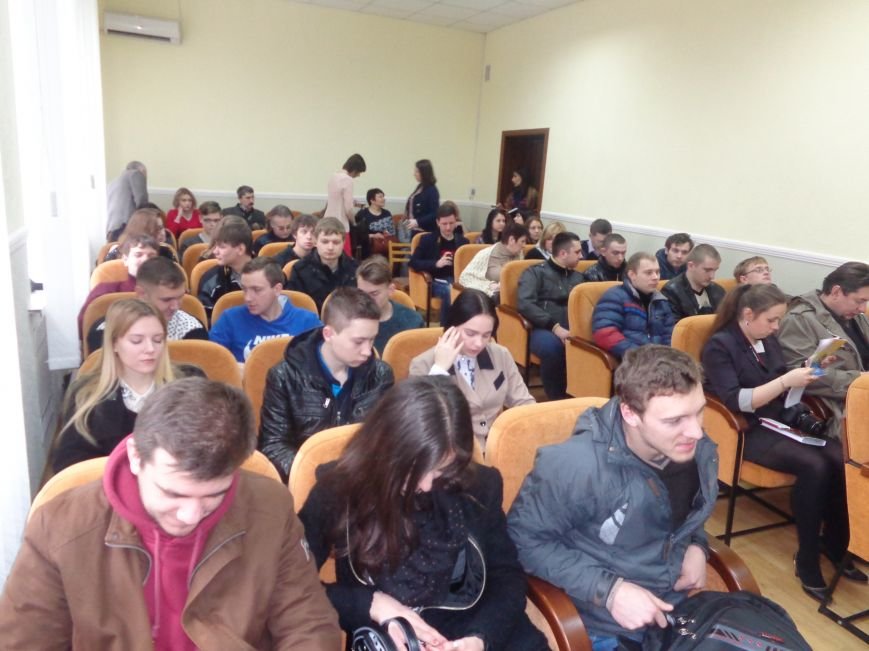 В ДонНТУ Красноармейска стартовала гуманитарная конференция, посвящ... В ДонНТУ Красноармейска стартовала гуманитарная конференция, посвященная феномену украинской интеллигенции (фото) - фото 1