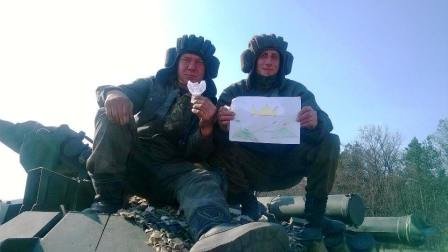 Капелани військовим вручили ангелів (фото) - фото 1 Капелани військовим вручили ангелів (фото) - фото 1