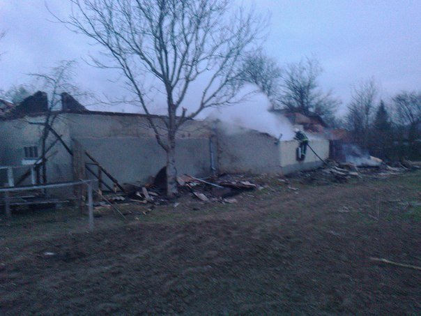 На Тернопільщині вщент згорів будинок (фото) (фото) - фото 1 На Тернопільщині вщент згорів будинок (фото) (фото) - фото 1