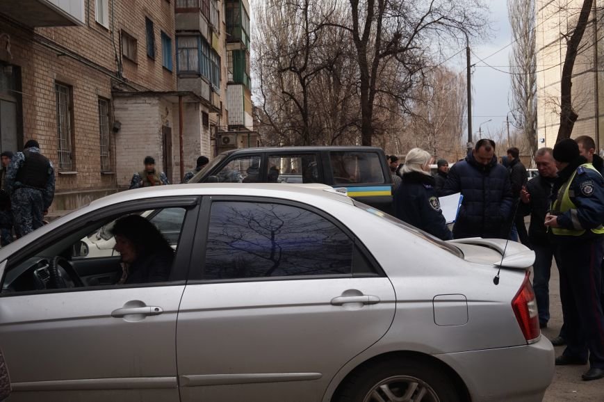 Пока криворожанин служит в АТО, у его жены попытались отобрать Пока криворожанин служит в АТО, у его жены попытались отобрать
