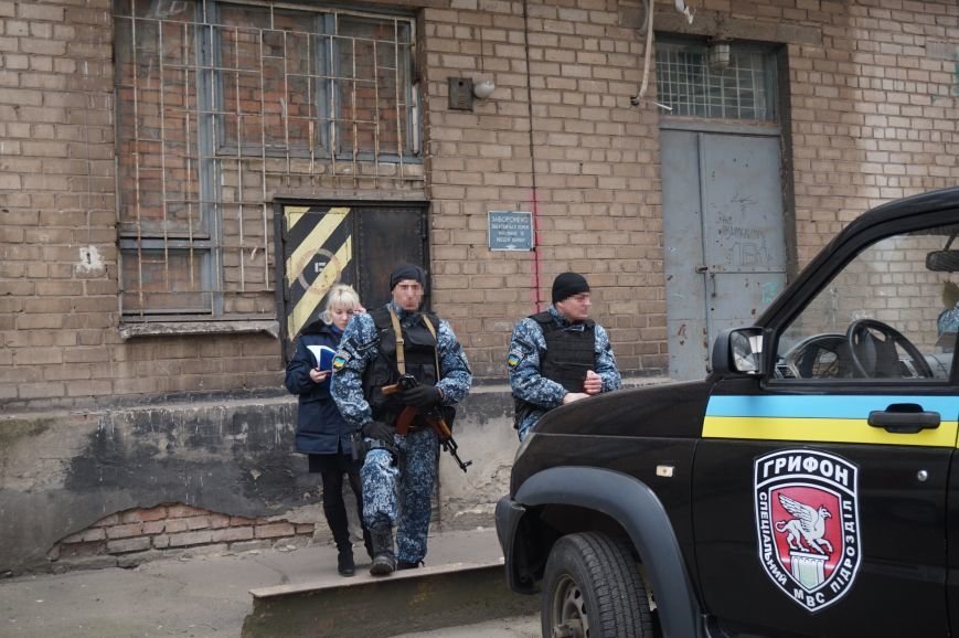 Пока криворожанин служит в АТО, у его жены попытались отобрать Пока криворожанин служит в АТО, у его жены попытались отобрать