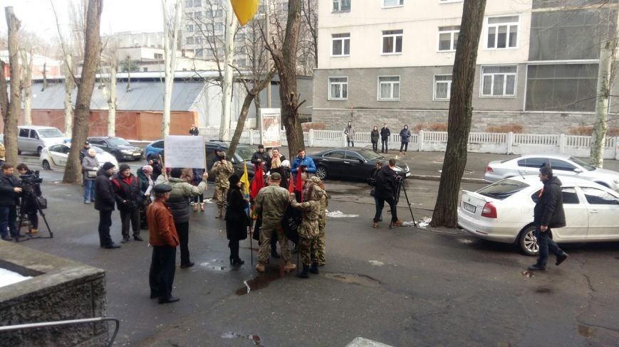В Днепропетровске люди снова вышли на митинг: причины (ФОТО) (фото) - фото 5 В Днепропетровске люди снова вышли на митинг: причины (ФОТО) (фото) - фото 5