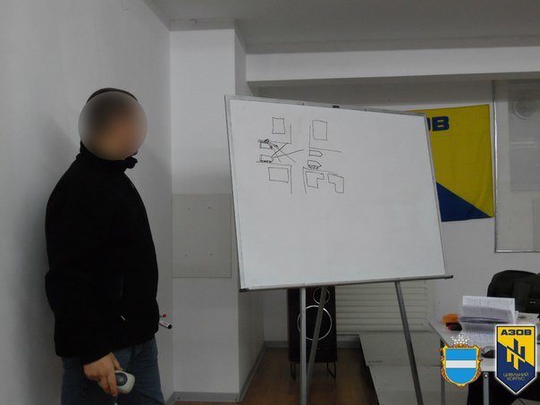 Кременчужане теперь умеют штурмовать укрепрайон и захватывать здания (ФОТО) (фото) - фото 1 Кременчужане теперь умеют штурмовать укрепрайон и захватывать здания (ФОТО) (фото) - фото 1