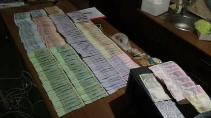 Краматорчане ежедневно оставляли в нелегальном игровом зале до 100 тысяч гривен (фото) - фото 1