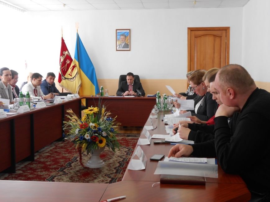 В 2015 году в Днепродзержинске прибыль получили 12 коммунальных предприятий из 20 (фото) - фото 1 В 2015 году в Днепродзержинске прибыль получили 12 коммунальных предприятий из 20 (фото) - фото 1