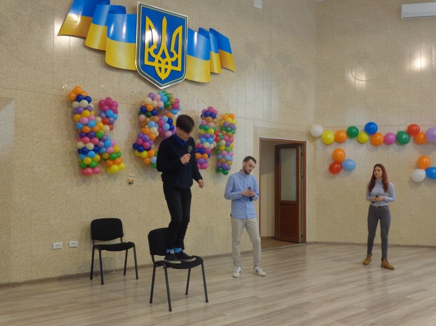 В Красноармейске прошел масштабный финал студенческой Лиги КВН (фот... В Красноармейске прошел масштабный финал студенческой Лиги КВН (фото) - фото 6