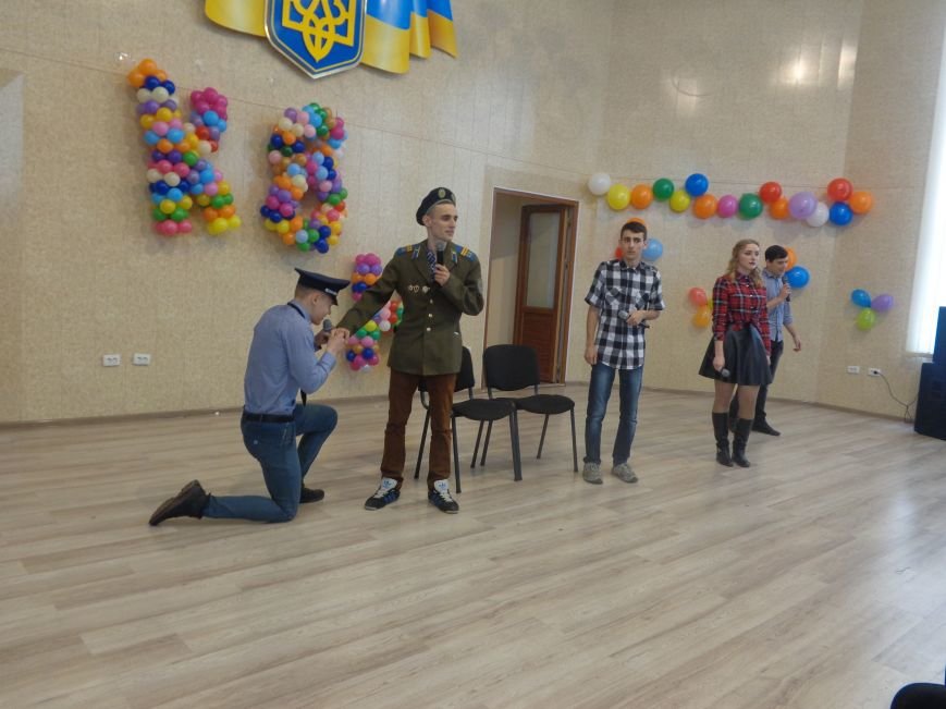 В Красноармейске прошел масштабный финал студенческой Лиги КВН (фот... В Красноармейске прошел масштабный финал студенческой Лиги КВН (фото) - фото 17