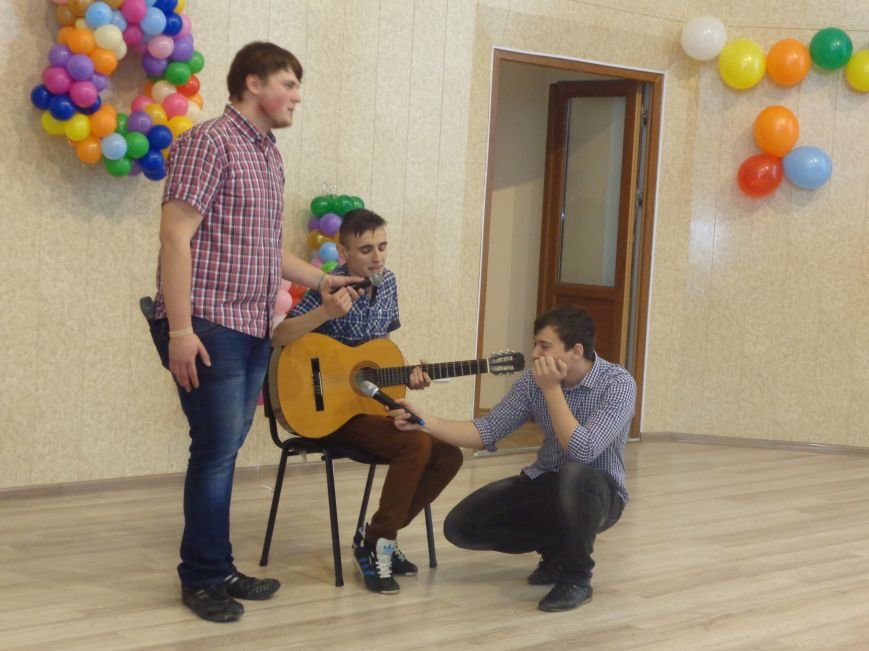 В Красноармейске прошел масштабный финал студенческой Лиги КВН (фот... В Красноармейске прошел масштабный финал студенческой Лиги КВН (фото) - фото 14