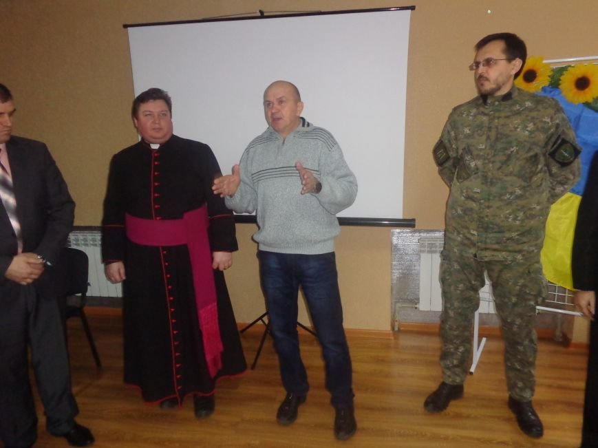 «Время собирать камни»: в рамках научной конференции в Димитрове собрались 16 религиозных конфессий (фото) - фото 31 «Время собирать камни»: в рамках научной конференции в Димитрове собрались 16 религиозных конфессий (фото) - фото 31
