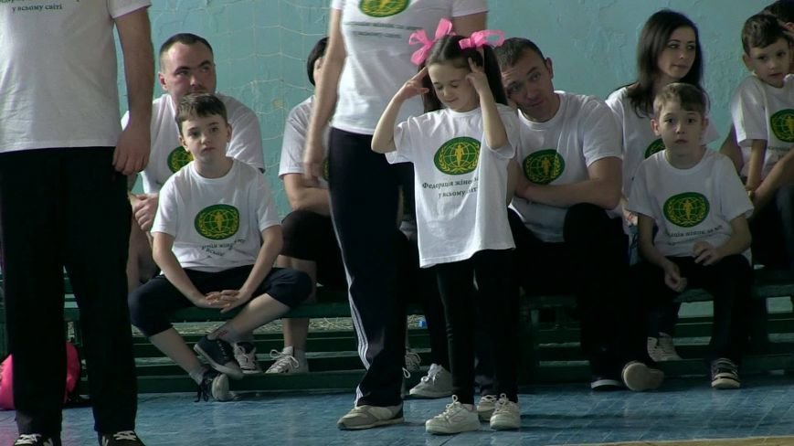 «Тато, мама, я – спортивна сім’я» - обласні змагання у Білій Церкві (фото) - фото 10 «Тато, мама, я – спортивна сім’я» - обласні змагання у Білій Церкві (фото) - фото 10