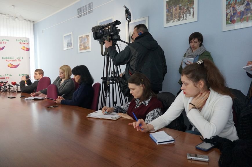 Павел Гивель назвал причины высокой явки на выборы мэра Кривого Рога (ФОТО) (фото) - фото 1 Павел Гивель назвал причины высокой явки на выборы мэра Кривого Рога (ФОТО) (фото) - фото 1