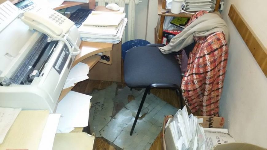 Ремонт подождет: у руководства Суворовского района в приоритете покупка ноутбука и ремонт автомобиля (фото) (фото) - фото 1 Ремонт подождет: у руководства Суворовского района в приоритете покупка ноутбука и ремонт автомобиля (фото) (фото) - фото 1