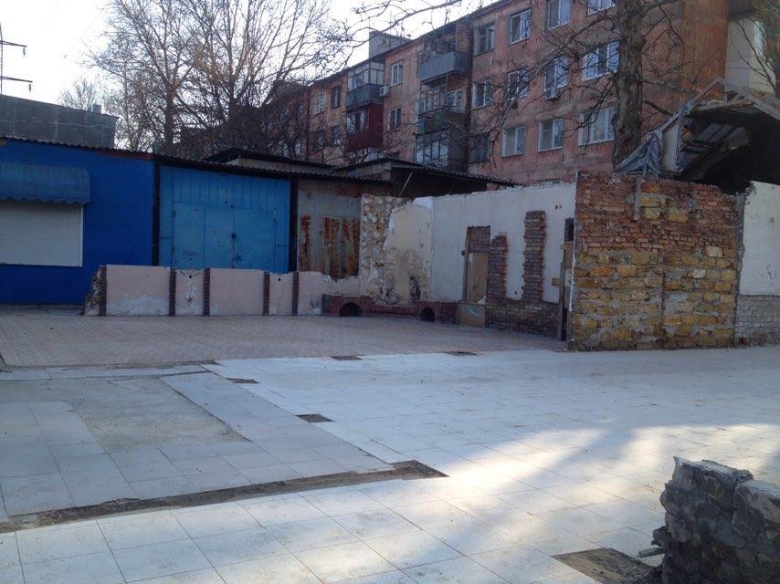 Теперь в Херсоне на улице Крымской чисто (фото) (фото) - фото 3 Теперь в Херсоне на улице Крымской чисто (фото) (фото) - фото 3