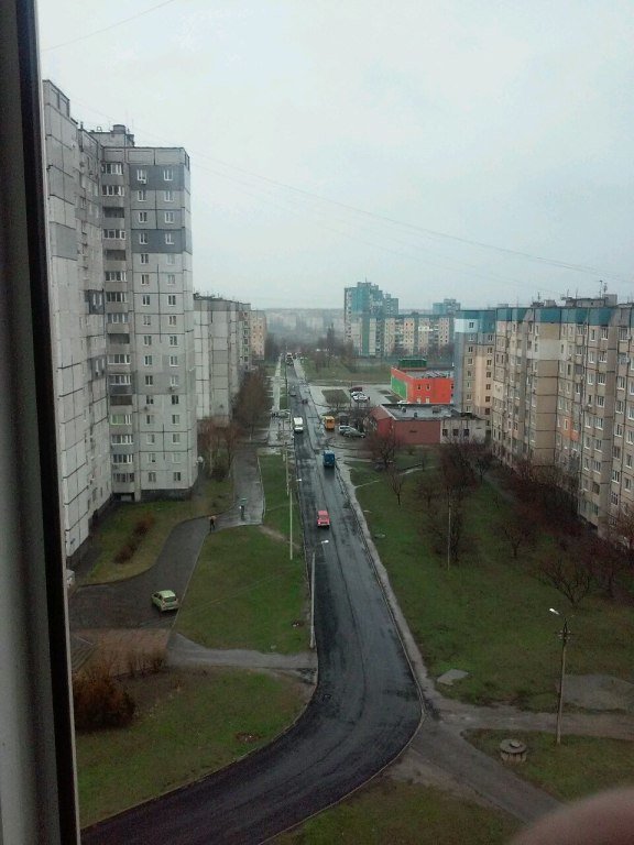 В Кривом Роге, используя новые технологии, укладывают асфальт в ливень (ФОТО) (фото) - фото 1 В Кривом Роге, используя новые технологии, укладывают асфальт в ливень (ФОТО) (фото) - фото 1