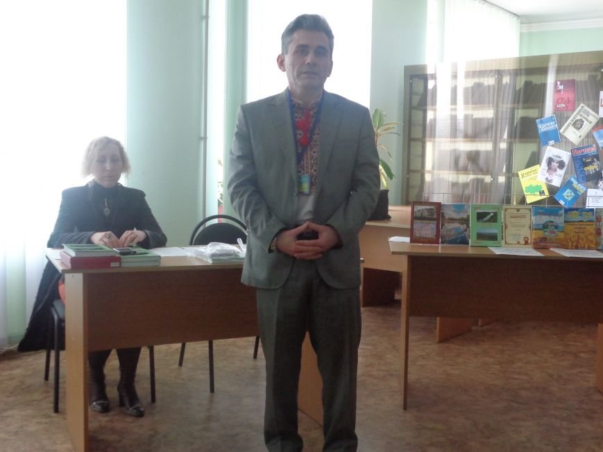 «Наука превратила нас в богов, а мы не научились быть людьми» - в К... «Наука превратила нас в богов, а мы не научились быть людьми» - в Красноармейске презентовали книгу «Путешествия по рекам родного края» (фото) - фо...