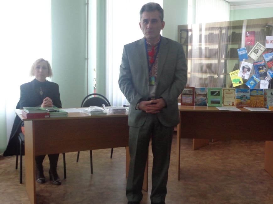 «Наука превратила нас в богов, а мы не научились быть людьми» - в К... «Наука превратила нас в богов, а мы не научились быть людьми» - в Красноармейске презентовали книгу «Путешествия по рекам родного края» (фото) - фо...