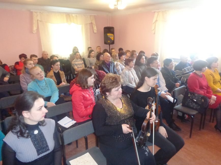 «Єдиний, хто не стомлюється - час. А ми – живі, нам треба поспішати» - в Красноармейске прошел творческий вечер, посвященный Лине Костенко (фото) - фото 14 «Єдиний, хто не стомлюється - час. А ми – живі, нам треба поспішати» - в Красноармейске прошел творческий вечер, посвященный Лине Костенко (фото) - фото 14