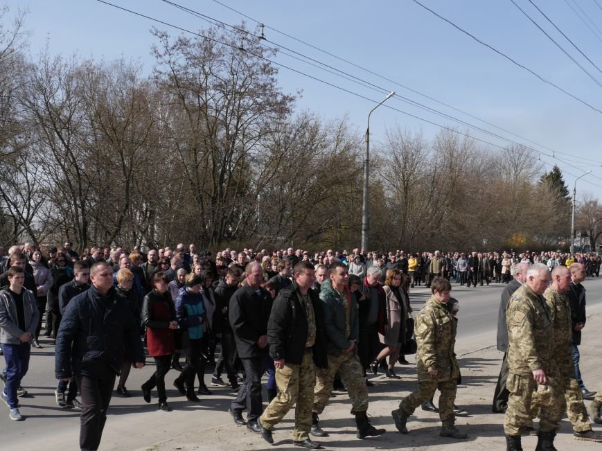 У Тернополі провели в останню путь військового лікаря Михайла Стасіва (Фоторепортаж) (фото) - фото 1 У Тернополі провели в останню путь військового лікаря Михайла Стасіва (Фоторепортаж) (фото) - фото 1