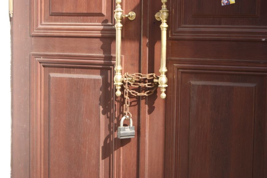 Шестой день прокурорского майдана: живая цепь из одесситов, виселица и замки на дверях (ФОТО, ВИДЕО) (фото) - фото 1