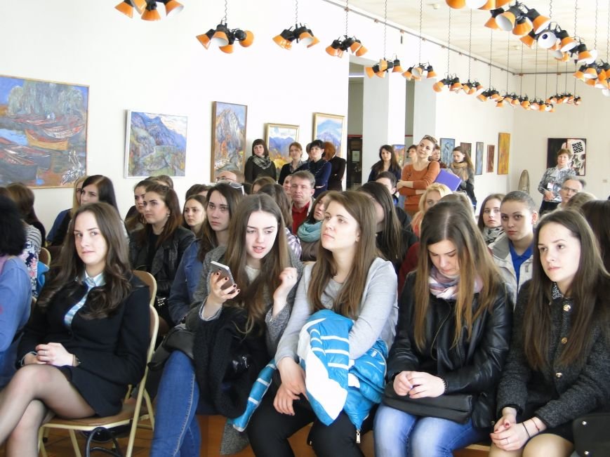 У Хмельницькому представили виставку «Єжи Ґедройць і його справа. Д... У Хмельницькому представили виставку «Єжи Ґедройць і його справа. Доробок бібліотеки «Культури» (Фото) (фото) - фото 8