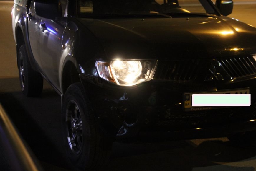 У Тернополі поліцейська машина та автомобіль Mitsubishi не поділили дорогу (фото) (фото) - фото 1 У Тернополі поліцейська машина та автомобіль Mitsubishi не поділили дорогу (фото) (фото) - фото 1