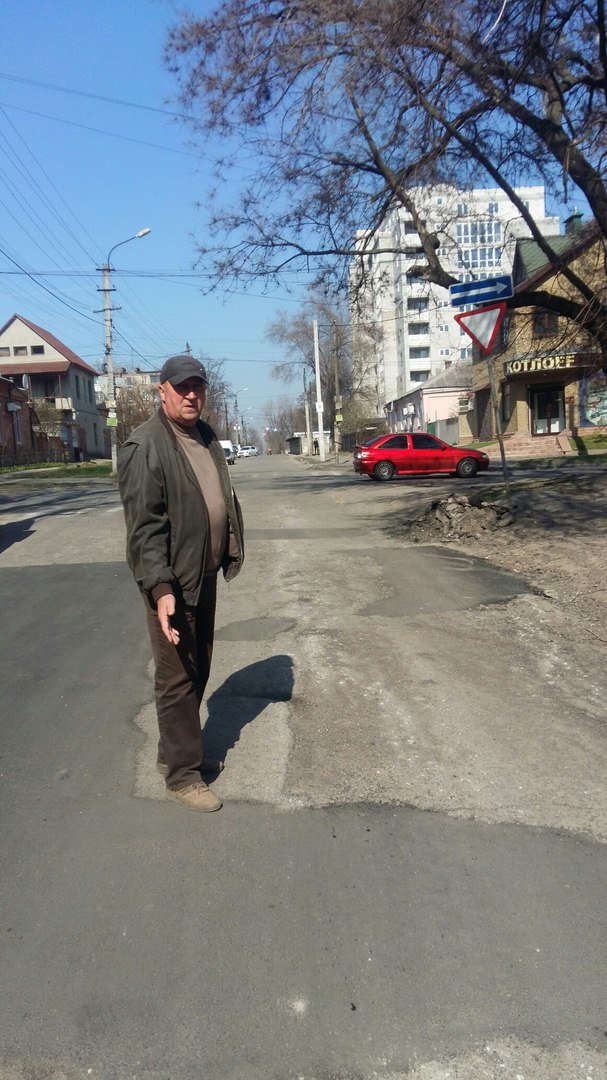 Ямы на улице Сикорского (бывшая Тельмана) обещают устранить до конца недели (ФОТО) (фото) - фото 5 Ямы на улице Сикорского (бывшая Тельмана) обещают устранить до конца недели (ФОТО) (фото) - фото 5