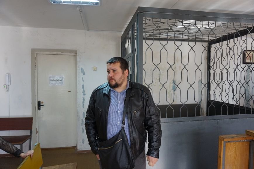 В Кривом Роге перенесли суд над активистами, требовавших от транспортного прокурора выполнения его прямых обязанностей (ФОТО) (фото) - фото 1 В Кривом Роге перенесли суд над активистами, требовавших от транспортного прокурора выполнения его прямых обязанностей (ФОТО) (фото) - фото 1