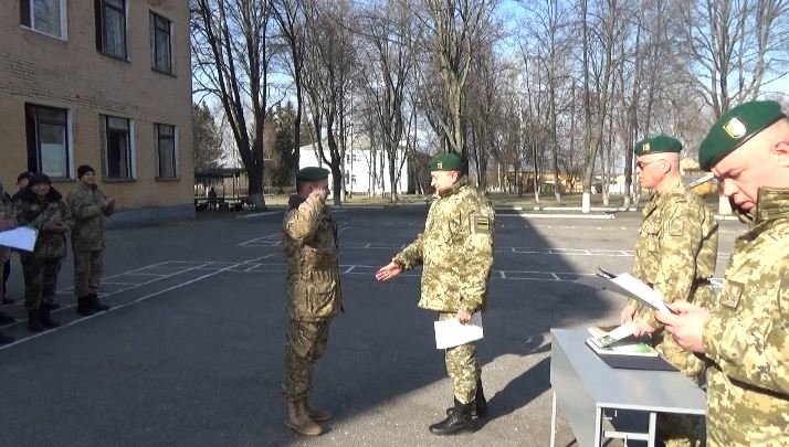 В Сумском отряде провожали военнослужащих, которых уволили в запас (ФОТО) (фото) - фото 1 В Сумском отряде провожали военнослужащих, которых уволили в запас (ФОТО) (фото) - фото 1