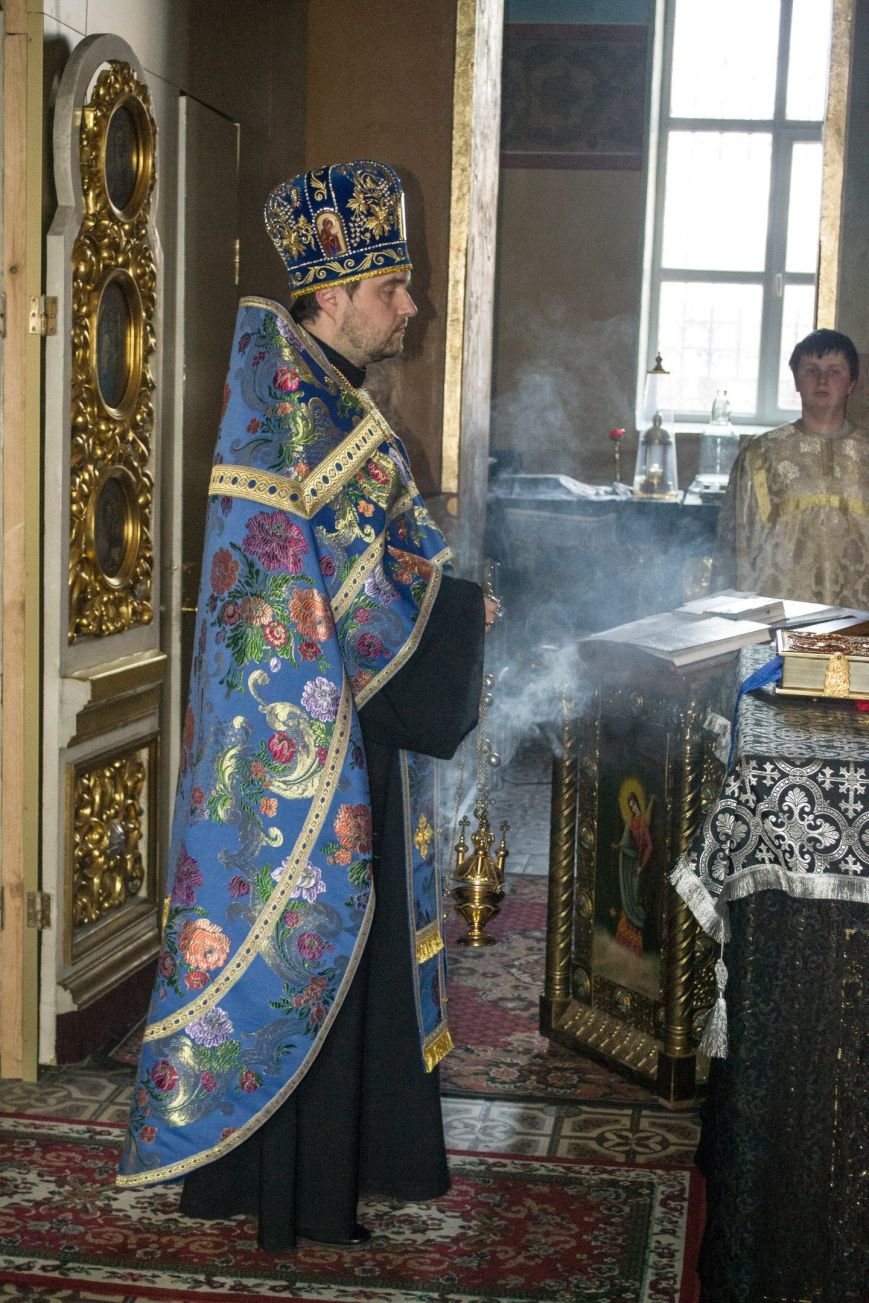 Православный Днепродзержинск отмечает Благовещение (фото) - фото 1 Православный Днепродзержинск отмечает Благовещение (фото) - фото 1