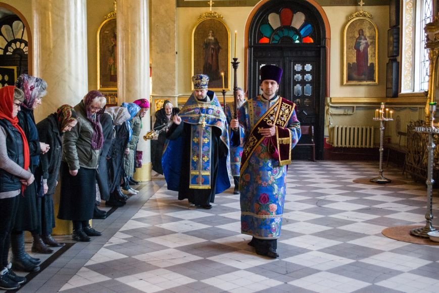 Православный Днепродзержинск отмечает Благовещение (фото) - фото 2 Православный Днепродзержинск отмечает Благовещение (фото) - фото 2