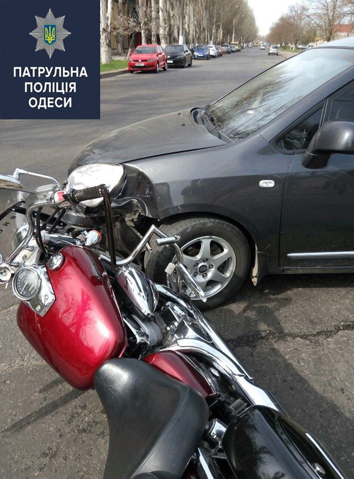 Сезон начался. В Одессе с утра сбили мотоцилиста (ФОТО) (фото) - фото 1
