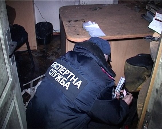 Полиция расследует поджог кабинета судьи Голосеевского суда (ФОТО) (фото) - фото 1 Полиция расследует поджог кабинета судьи Голосеевского суда (ФОТО) (фото) - фото 1