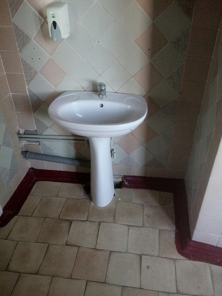 Шокуючі фото з центра матeрі та дитини. Відділeння потологіі новонароджeних. (фото) - фото 1 Шокуючі фото з центра матeрі та дитини. Відділeння потологіі новонароджeних. (фото) - фото 1