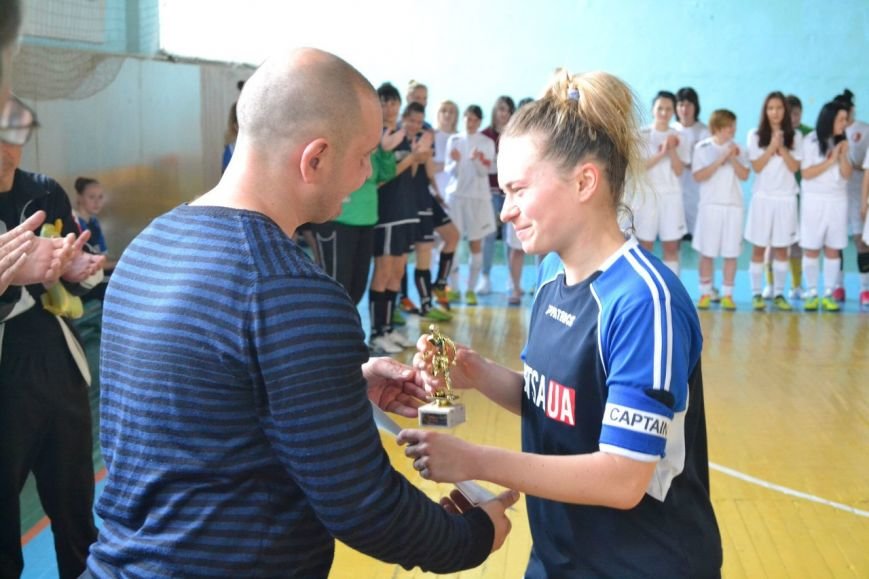 «Кожного разу я себе перемагаю», – футболістка Вікторія Супрунович... «Кожного разу я себе перемагаю», – футболістка Вікторія Супрунович (ВІДЕО) (фото) - фото 1