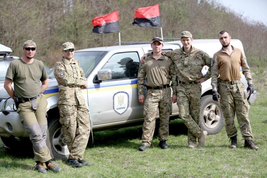 Під Збаражем літали бойові безпілотники, лунали постріли та вибухи (фото) (фото) - фото 1 Під Збаражем літали бойові безпілотники, лунали постріли та вибухи (фото) (фото) - фото 1