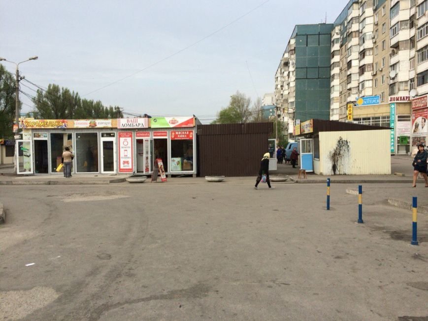 Поздно вечером на Фрунзенском играли в шахматы киосками: было-стало (ФОТО) (фото) - фото 18 Поздно вечером на Фрунзенском играли в шахматы киосками: было-стало (ФОТО) (фото) - фото 18