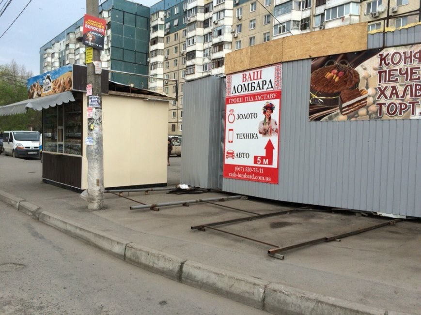Поздно вечером на Фрунзенском играли в шахматы киосками: было-стало (ФОТО) (фото) - фото 16 Поздно вечером на Фрунзенском играли в шахматы киосками: было-стало (ФОТО) (фото) - фото 16