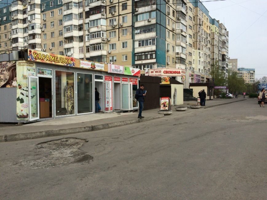 Поздно вечером на Фрунзенском играли в шахматы киосками: было-стало (ФОТО) (фото) - фото 10 Поздно вечером на Фрунзенском играли в шахматы киосками: было-стало (ФОТО) (фото) - фото 10