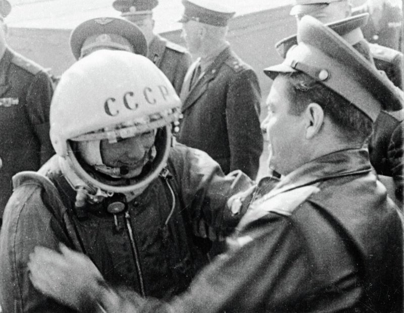 «Это было действительно счастье, настоящий праздник». Воспоминания современников о 12 апреля 1961 года (фото) - фото 3 «Это было действительно счастье, настоящий праздник». Воспоминания современников о 12 апреля 1961 года (фото) - фото 3