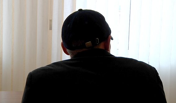 Из Днепропетровска депортирован российский нелегал, который совершал тяжкие преступления (ФОТО) (фото) - фото 1 Из Днепропетровска депортирован российский нелегал, который совершал тяжкие преступления (ФОТО) (фото) - фото 1