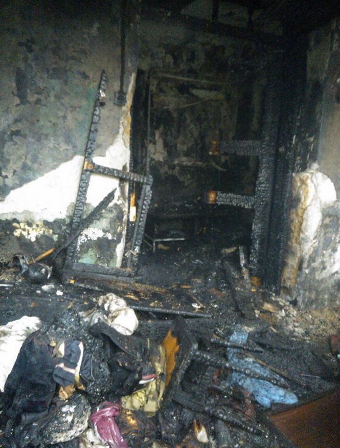 Поблизу Тернополя вщент згорів будинок. Сім’я залишилася на вулиці (фото) - фото 2 Поблизу Тернополя вщент згорів будинок. Сім’я залишилася на вулиці (фото) - фото 2