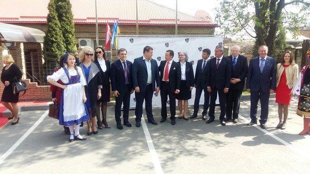 В Днепропетровске открыли почетное консульство Австрии (ФОТО) (фото) - фото 1 В Днепропетровске открыли почетное консульство Австрии (ФОТО) (фото) - фото 1