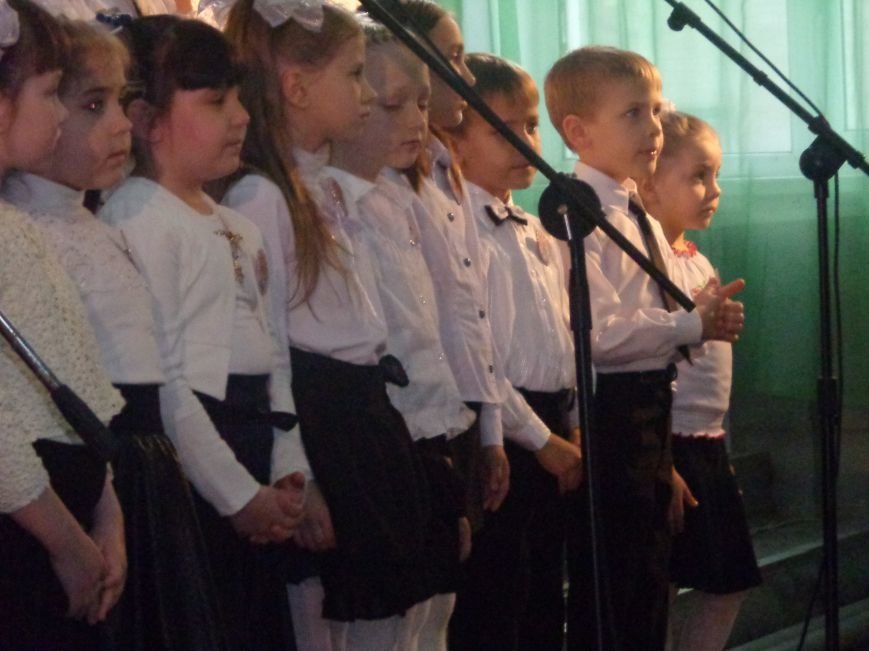 «Здесь улыбка в каждой ноте» - в Красноармейске прошел отчетный концерт юных дарований музыкальной школы имени Н. Д. Леонтовича (фото) - фото 10 «Здесь улыбка в каждой ноте» - в Красноармейске прошел отчетный концерт юных дарований музыкальной школы имени Н. Д. Леонтовича (фото) - фото 10