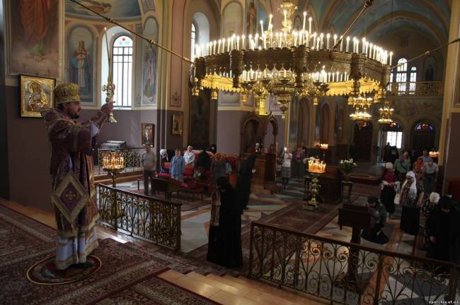 В Иерусалиме архиерей Днепродзержинской епархии в Троицком соборе Русской Духовной Миссии помолился за Украину (фото) - фото 6 В Иерусалиме архиерей Днепродзержинской епархии в Троицком соборе Русской Духовной Миссии помолился за Украину (фото) - фото 6